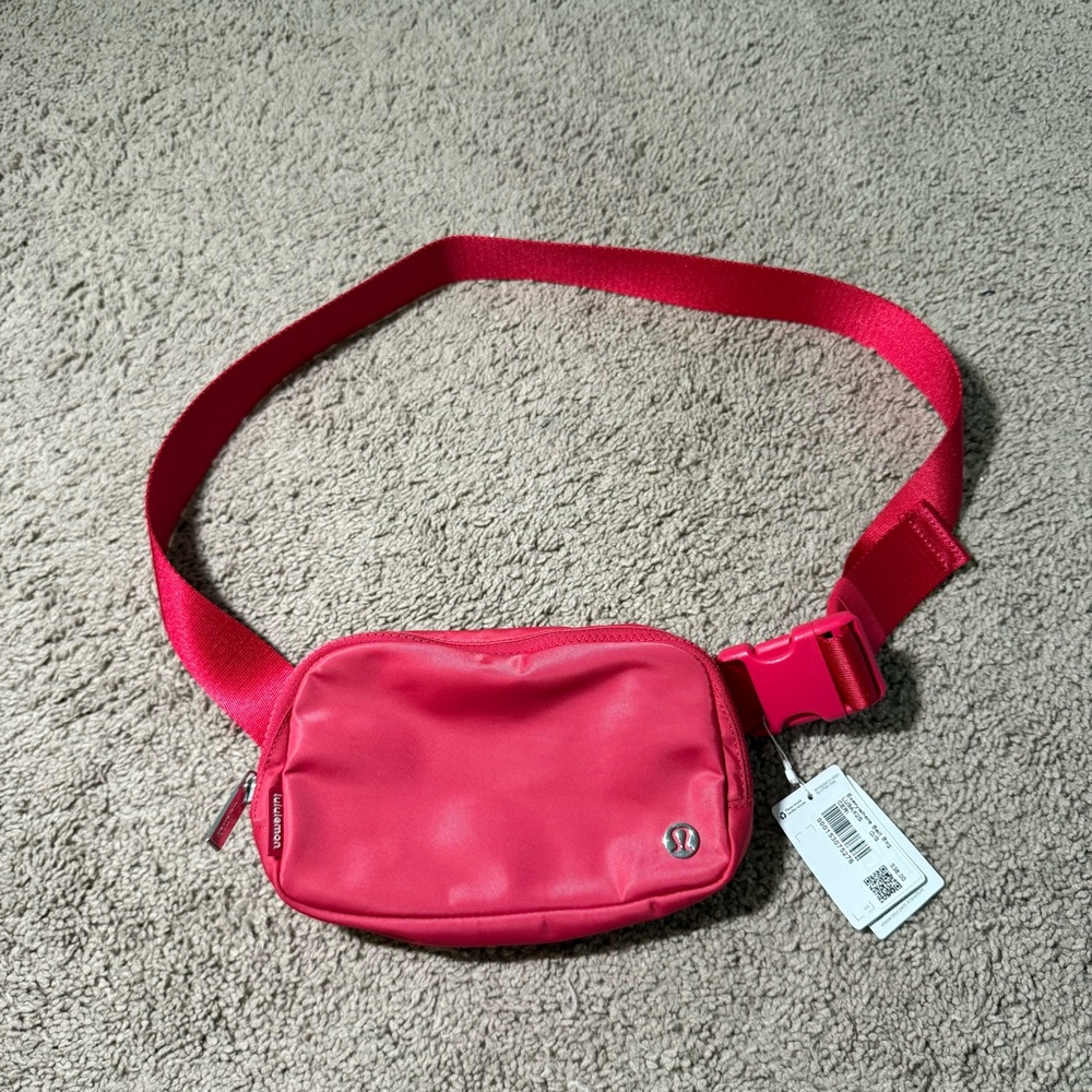 Lululemon Everywhere Belt Bag 1L NWT Cherry Mist Fanny Pack